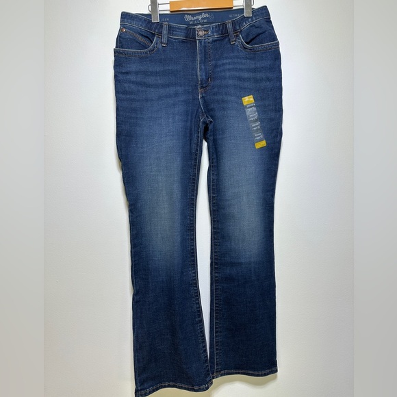 Wrangler Willow Mid Rise Bootcut Riding Jeans Dark Wash NWT Size 31 (11×32) - Picture 1 of 6
